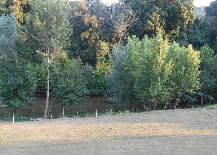La Riviere Apartment *